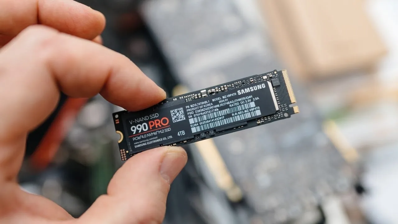 Bilgisayarınızı Çöpe Atmadan Önce Okuyun: SSD ile 10 Kat Hız Artışı!